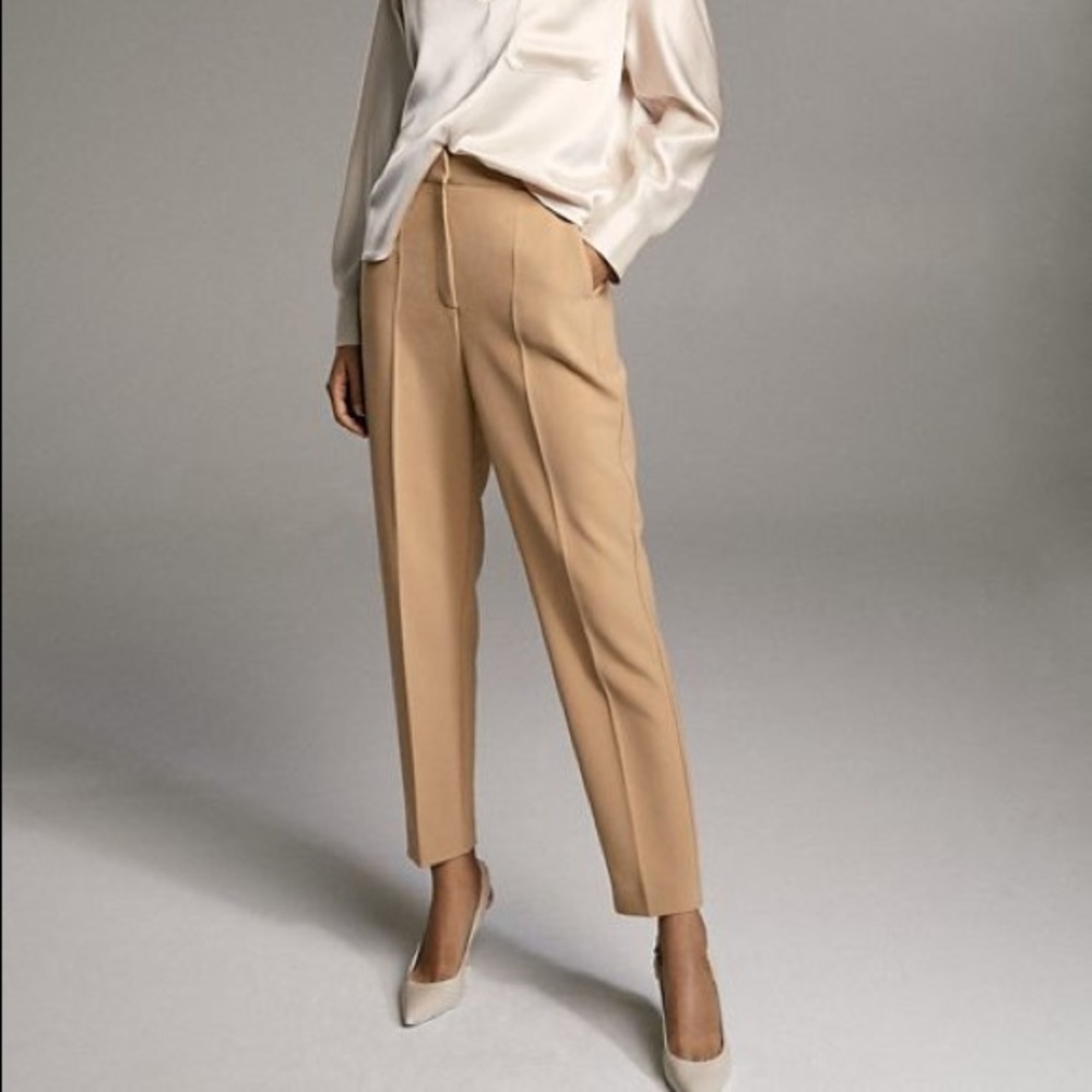 Aritzia Renzo Pants. Like new.